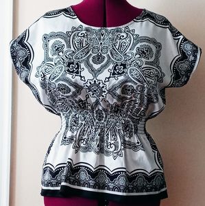 🪻3 for $15🪻 IZ Byer black & white top